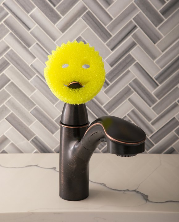 https://scrubdaddy.com/media/product/features/preview_second_35_ANf7gFH.normal.jpg
