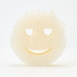 Scrub Mommy Valentine Sponge white