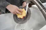 Scrub Mommy Flower cleaning dish